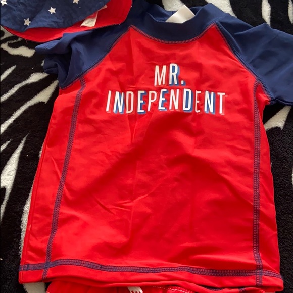 Set - Picture 3 of 4